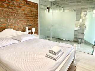 Отели типа «постель и завтрак» Paradisul Transilvaniei Resort Blaj Двухместный номер с 1 кроватью и террасой-3